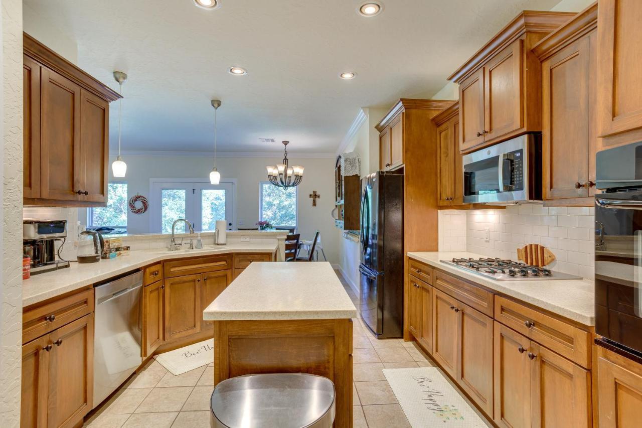 Quaint Noble Home 6 Mi To University Of Oklahoma! Norman Esterno foto
