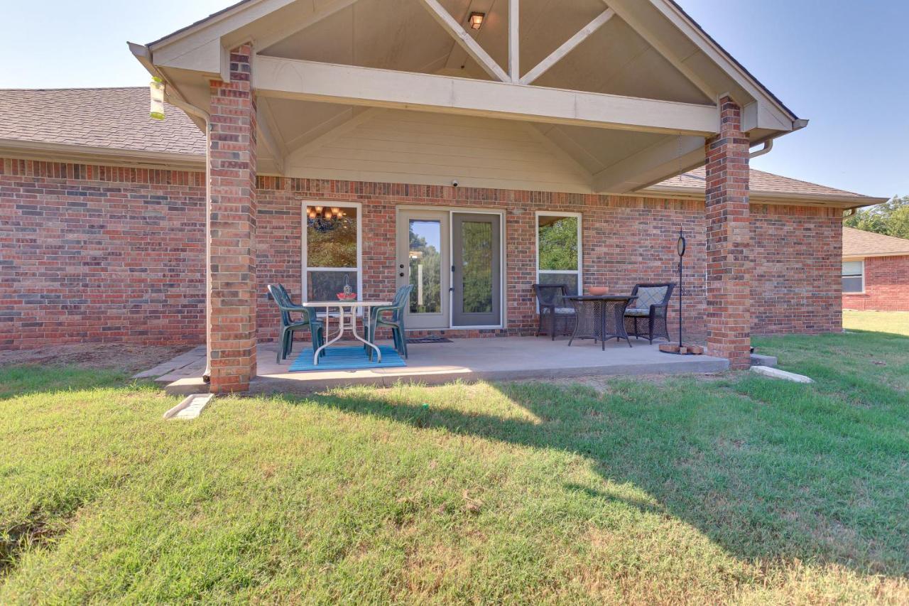 Quaint Noble Home 6 Mi To University Of Oklahoma! Norman Esterno foto